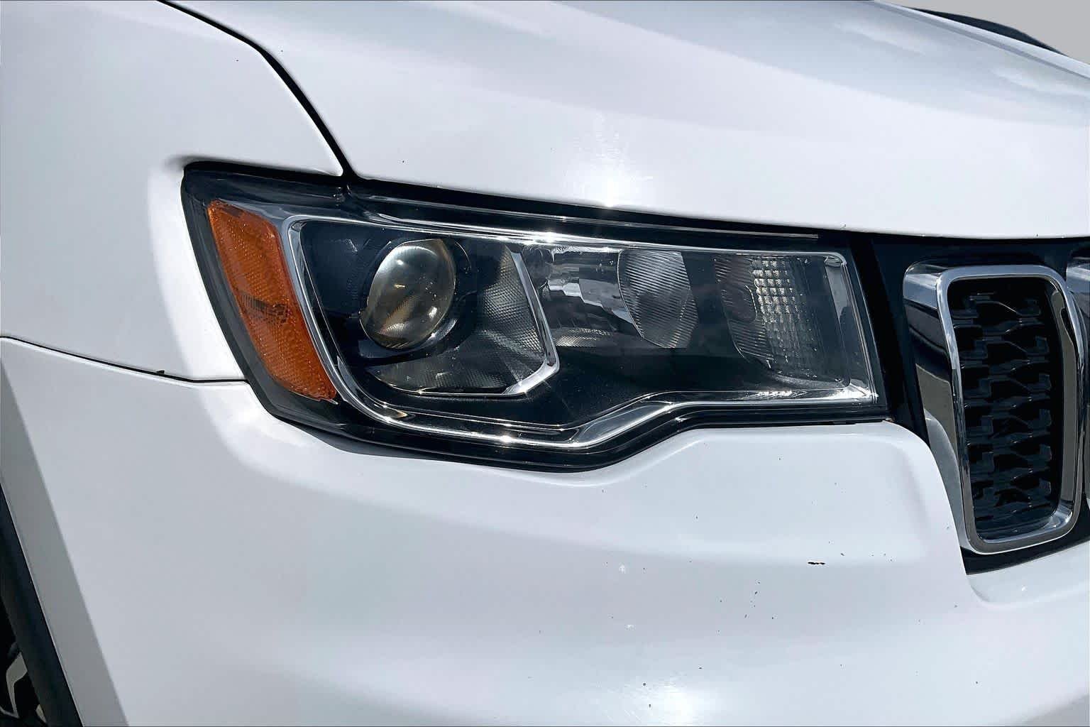 Used 2021 Bright White Clearcoat Jeep Limited image 27