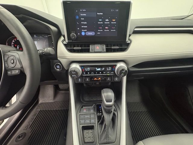 Used 2025 Beige Toyota XLE Premium image 23