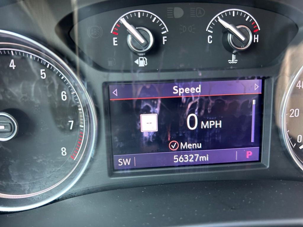 Used 2022 Silver Buick Essence image 19