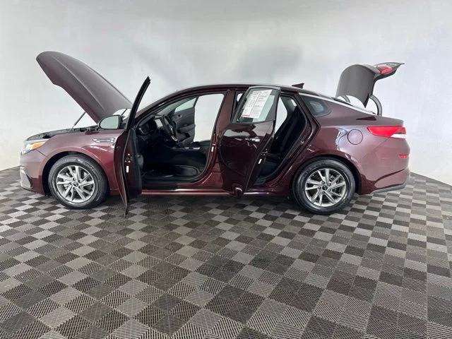 Used 2019 Purple Kia LX image 9
