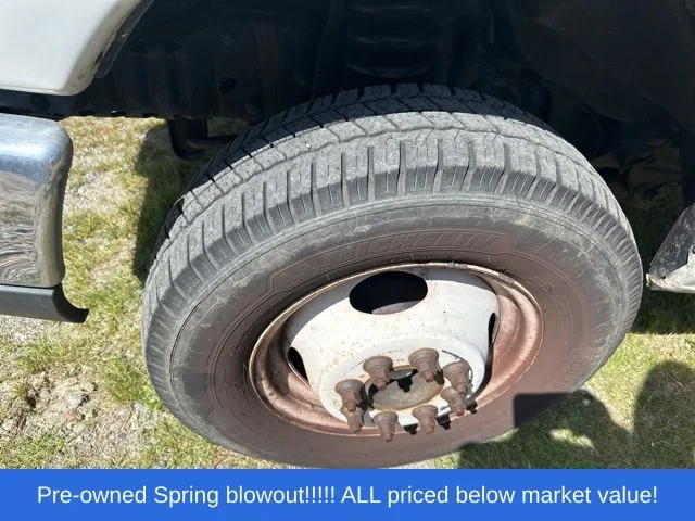 Used 2017 White Ford XL image 11