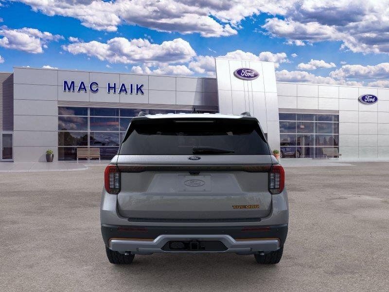 New 2026 Carbonized Gray Metallic Ford Tremor® image 5