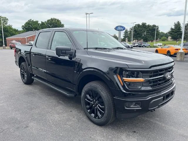 New 2026 Agate Black Metallic Ford XLT image 7