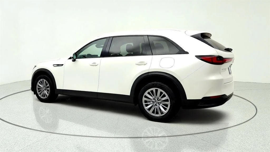 Used 2025 Rhodium White Premium Mazda Preferred Package AWD image 7