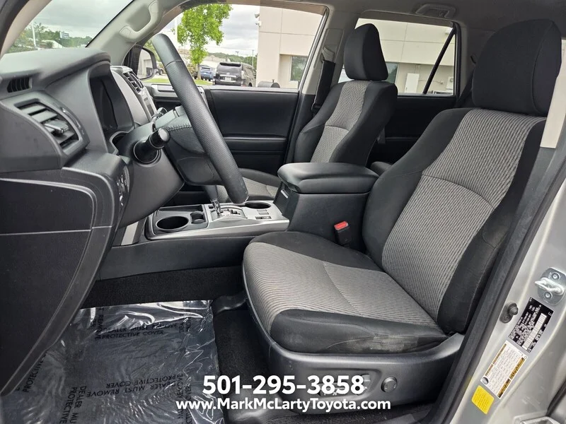 Used 2020 Classic Silver Metallic TOYOTA SR5 2WD image 9