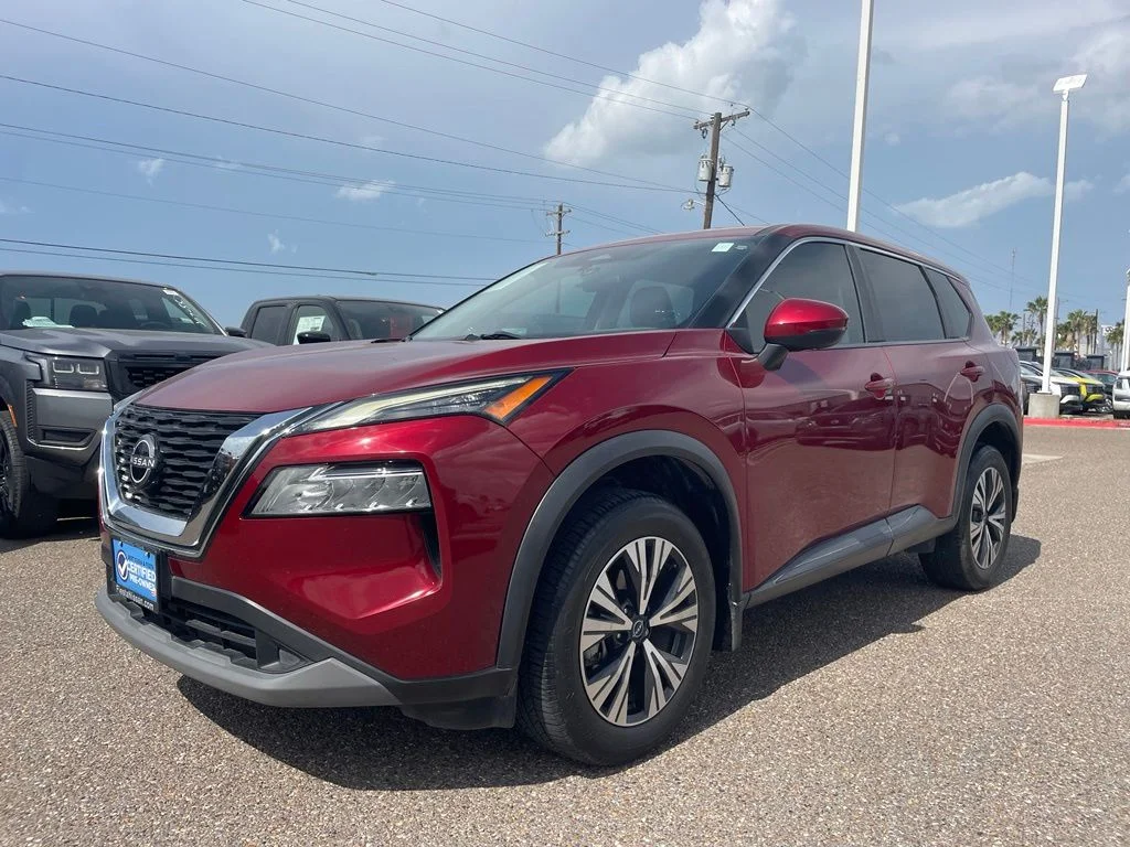 Used 2022 Red Nissan SV image 3