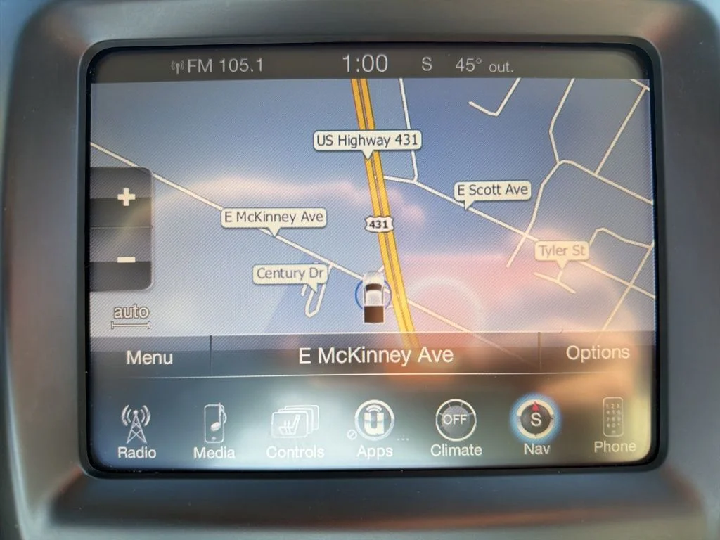 Used 2018 White Jeep Overland image 40