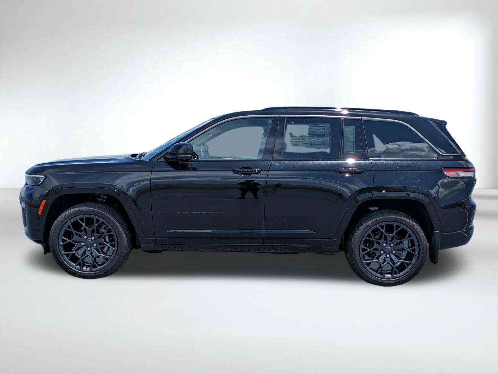 New 2026 Diamond Black Crystal Pearl-Coat Exterior Paint Jeep Summit image 7
