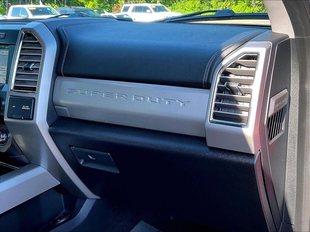 Used 2017 Red Ford Lariat image 13