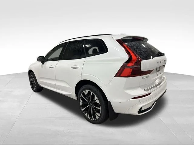 New 2026 Crystal White Volvo Plus image 8