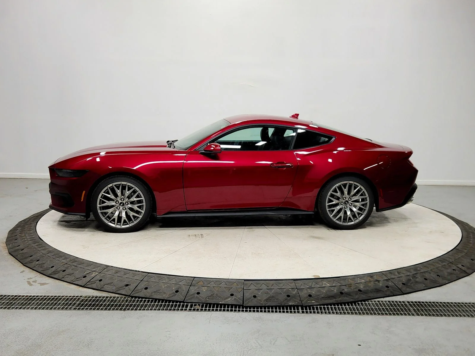 New 2026 Molten Magenta Metallic Tinted Clearcoat Ford EcoBoost® Premium Fastback image 4