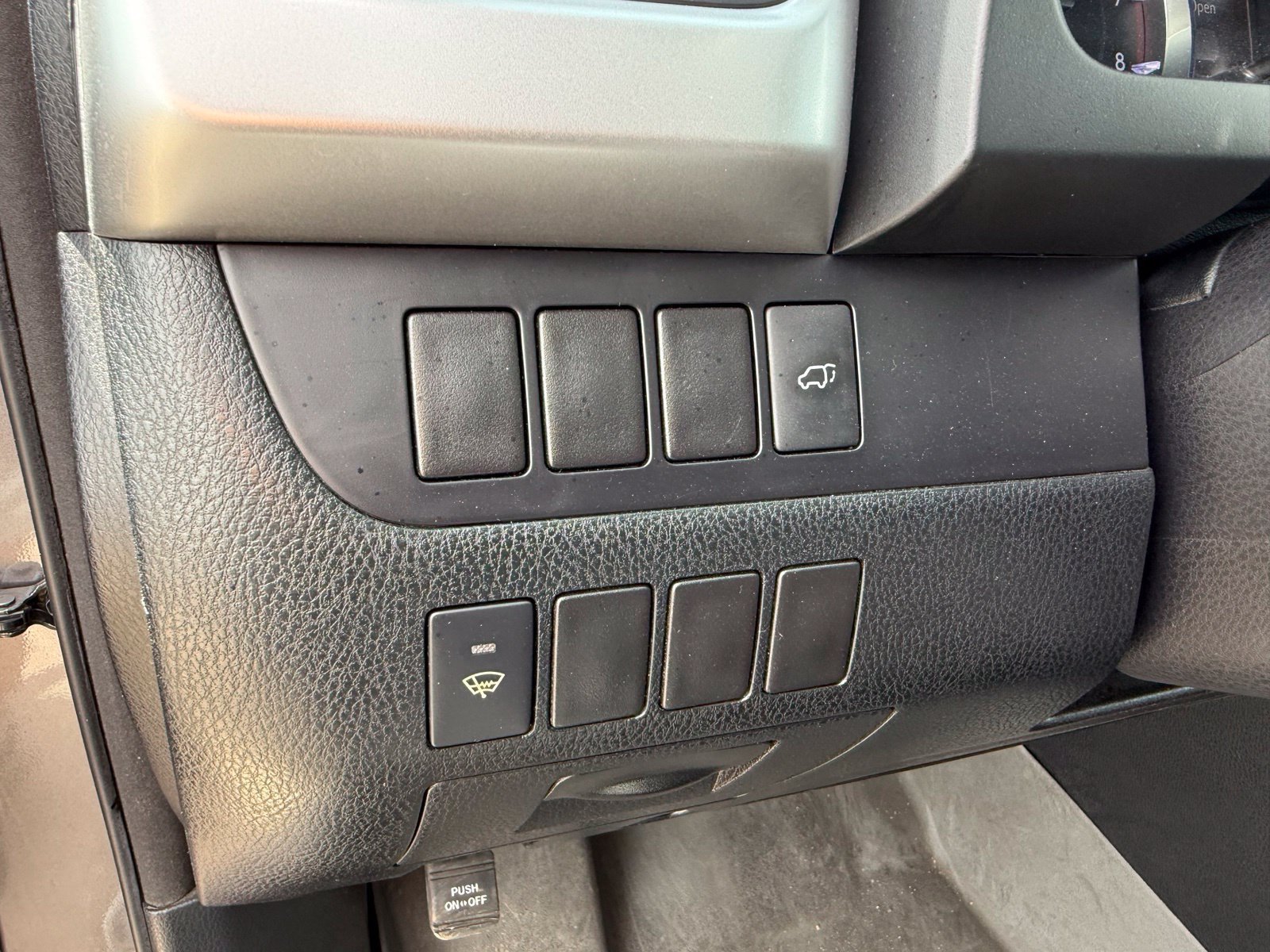 2014 Toyota Highlander XLE - Photo 14