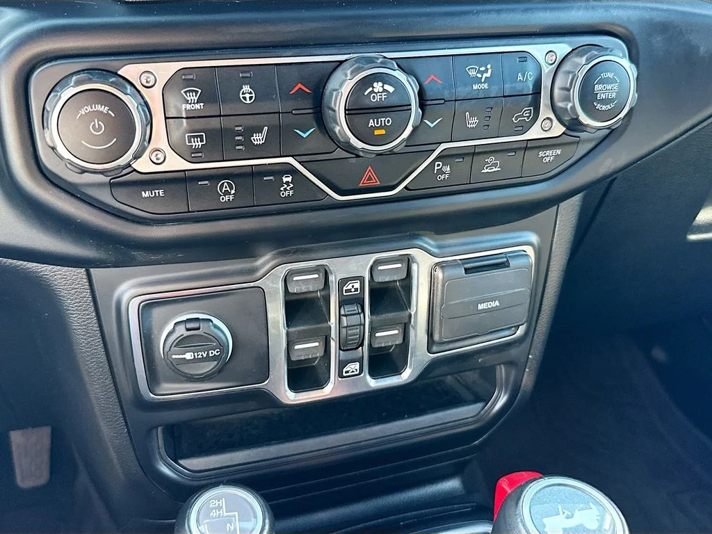 Used 2022 Black Jeep Unlimited Sahara High Altitude image 17