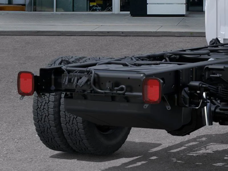 New 2026 Summit White GMC Pro image 11