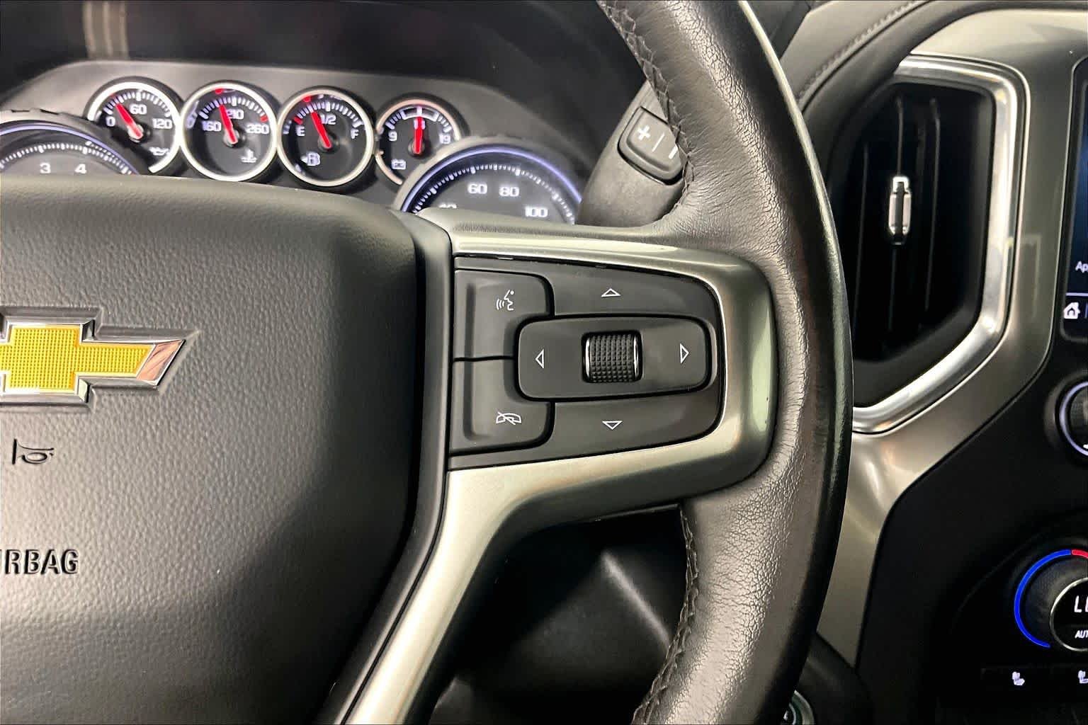 Used 2022 Silver Ice Metallic Chevrolet LT image 24