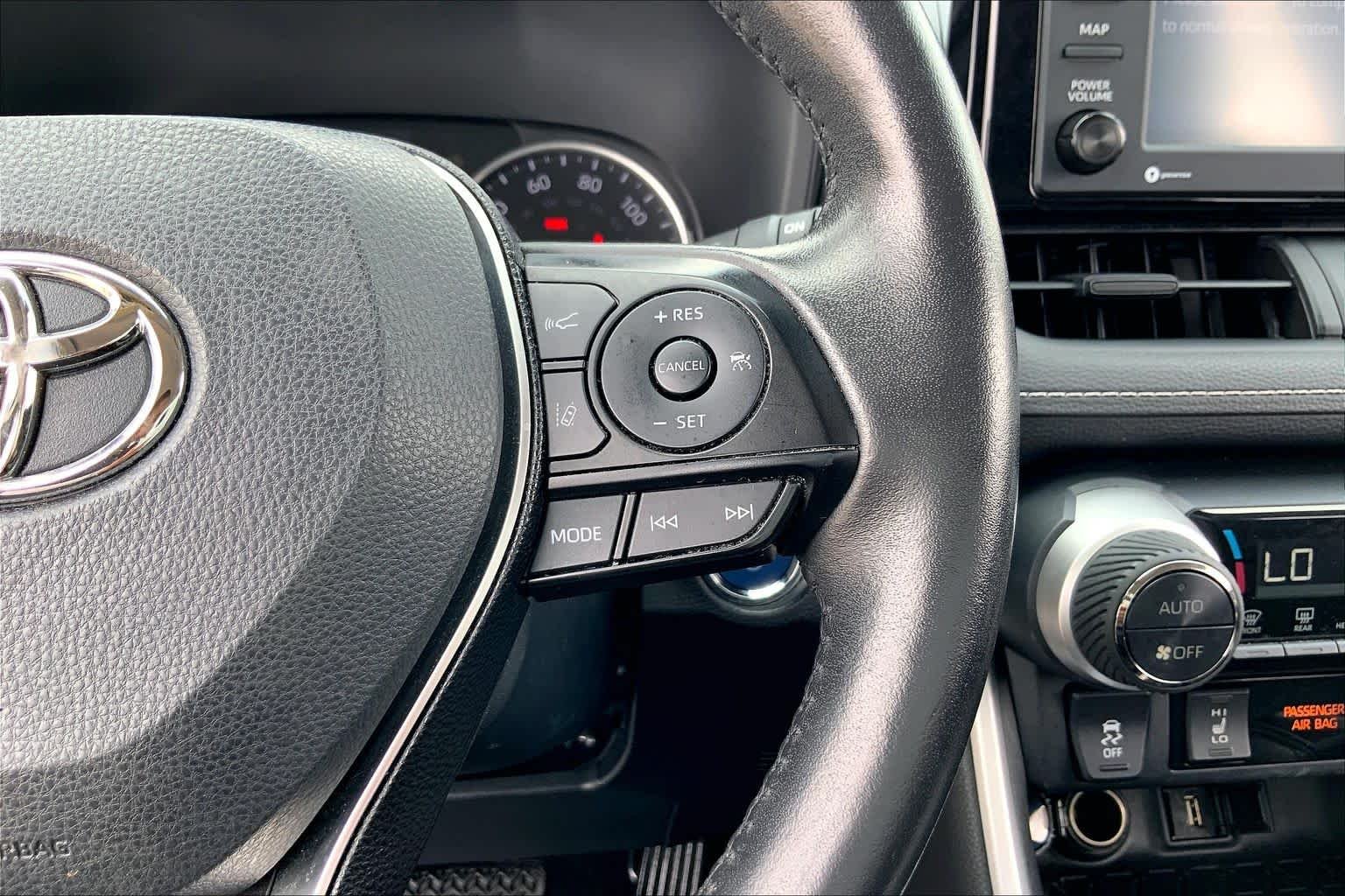 Used 2020 Silver Sky Metallic Toyota Hybrid XLE image 24