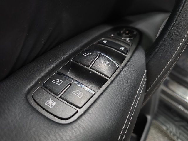 Used 2019 Gray Nissan Platinum image 27