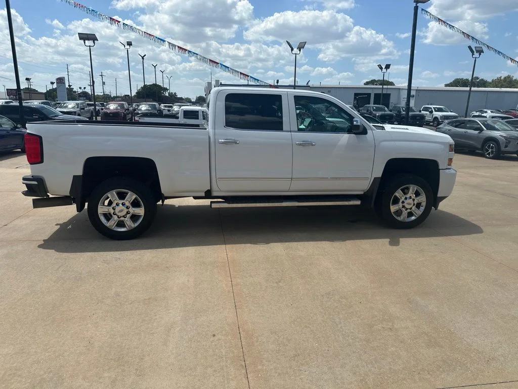 Used 2019 White Chevrolet LTZ image 38