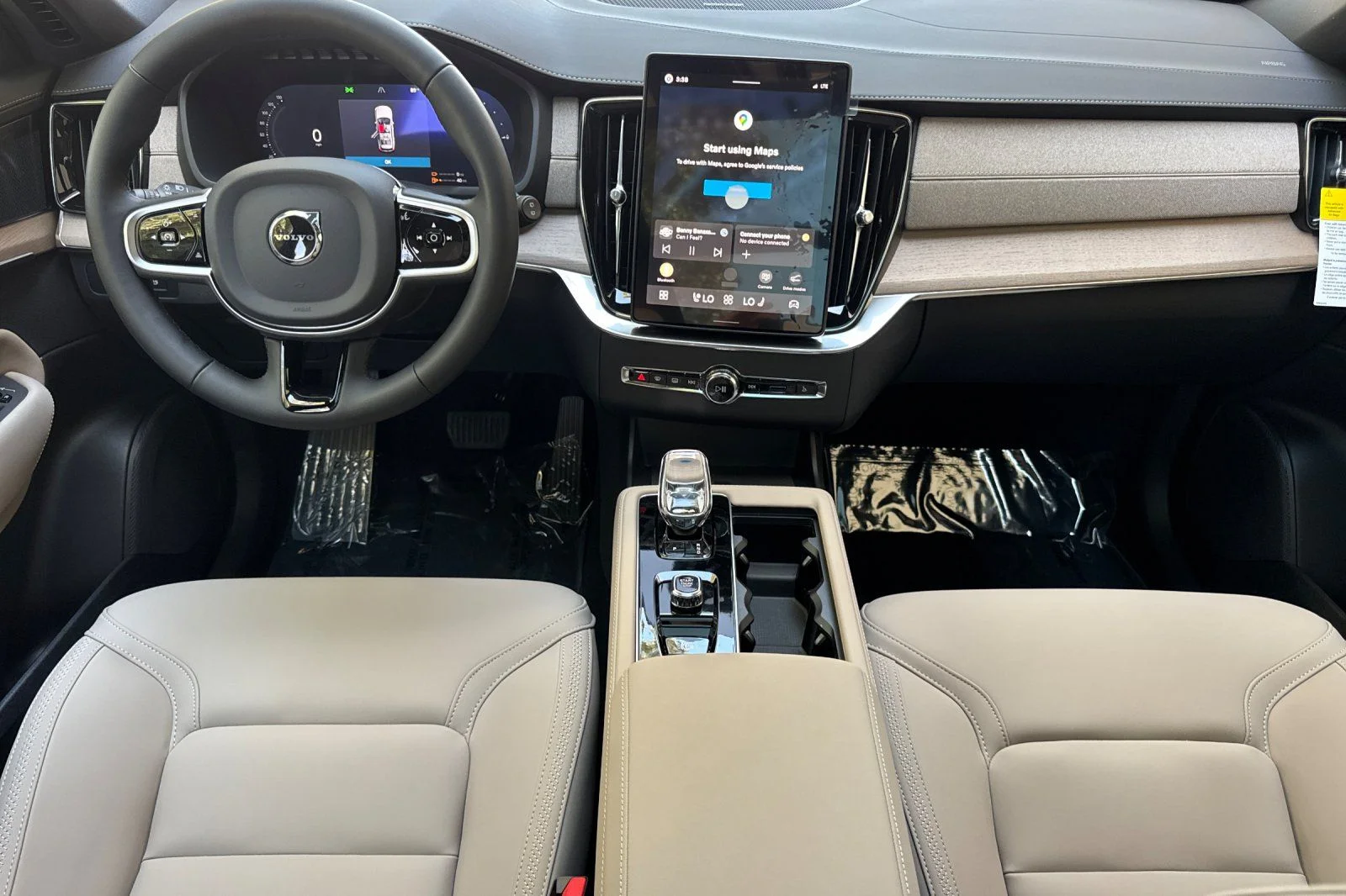New 2026 Denim Blue Volvo T8 Plus 7-Seater image 3