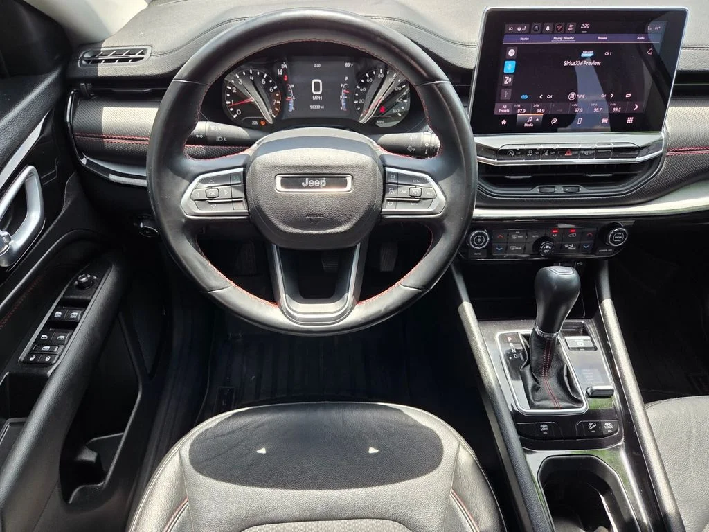 Used 2022 Silver Jeep Trailhawk image 18