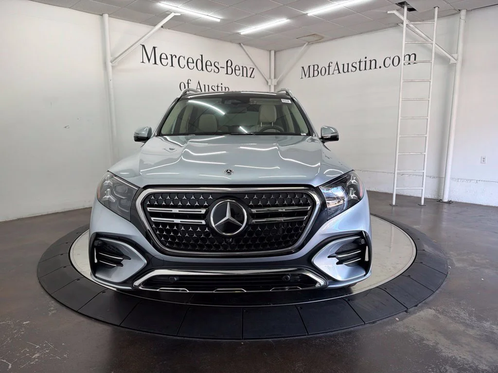 New 2027 Silver Mercedes-Benz GLS 450 image 2
