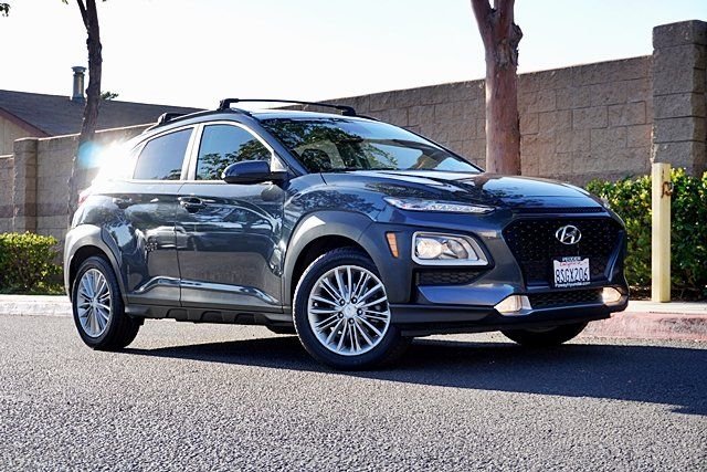 Used 2020 Gray Hyundai SEL Plus image 1