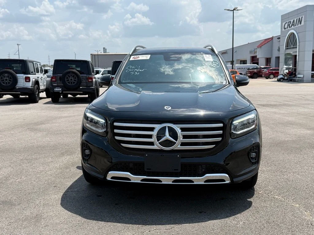 Used 2024 Black Mercedes-Benz GLB 250 image 2