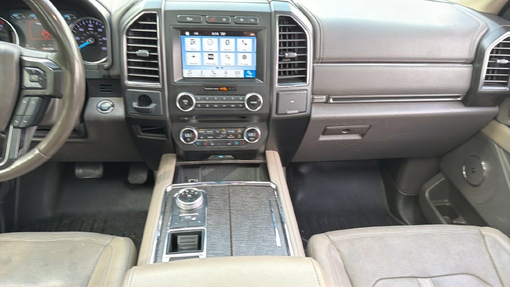 Used 2018 White Ford Limited image 20