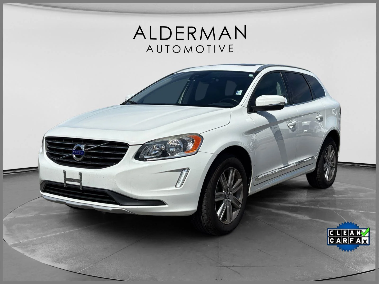 2017 Volvo XC60 T5 AWD Inscription's photo