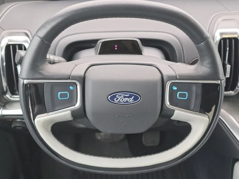 Certified Used 2025 Dark Matter Gray Metallic Ford Platinum image 17