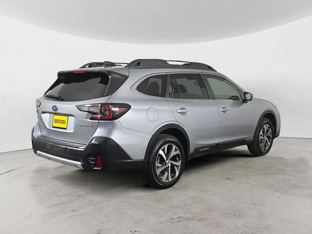 Used 2022 Ice Silver Metallic Subaru Limited image 5