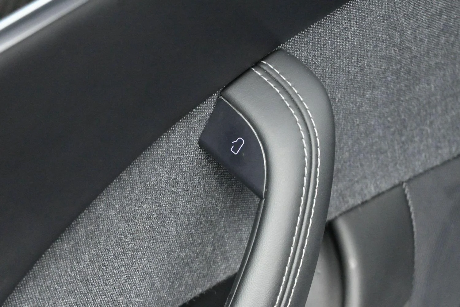 Used 2021 Midnight Silver Metallic Tesla Plaid image 11