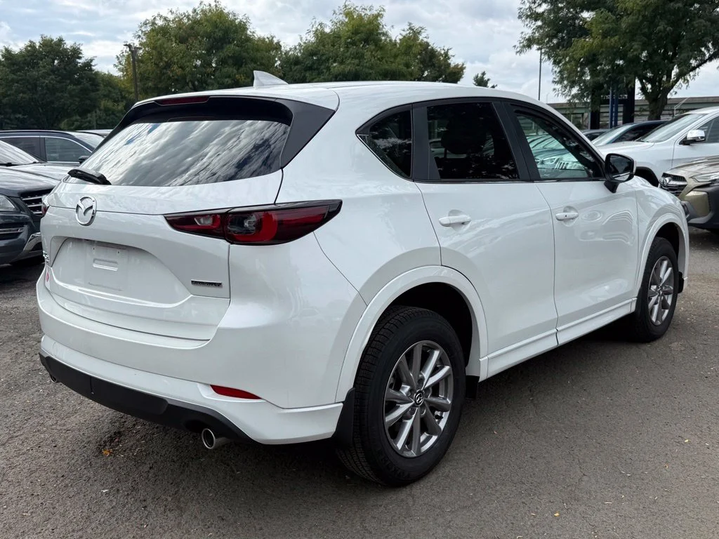 Used 2025 Rhodium White Metallic Mazda 2.5 S Select Package image 8