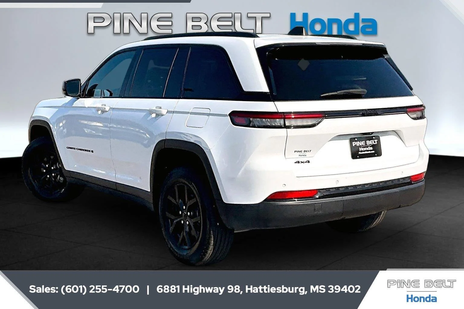 Used 2025 Bright White Clearcoat Jeep Altitude image 2