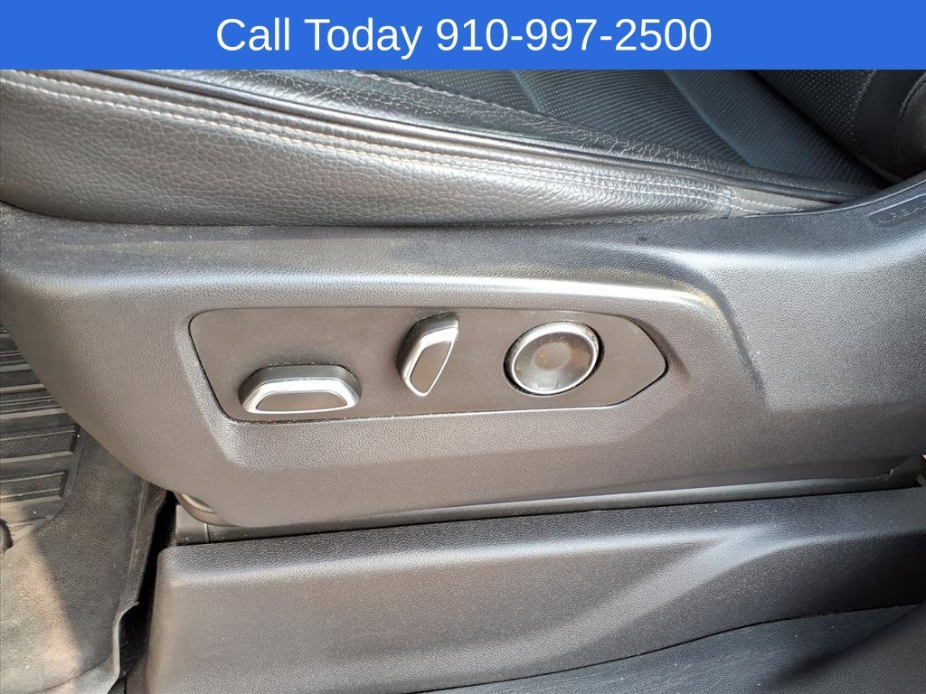 Used 2024 Onyx Black GMC Denali image 10