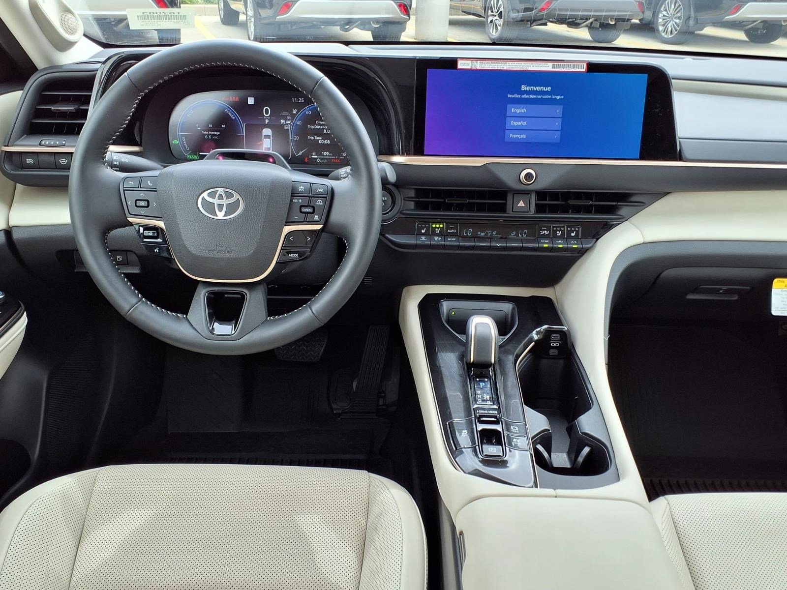 New 2026 Oxygen White <sup>1</sup> Toyota  Limited image 12
