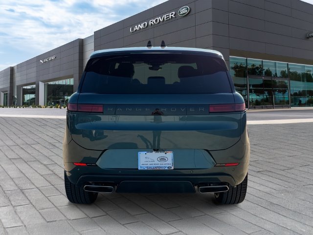 New 2026 Giola Green Land Rover Dynamic SE image 4
