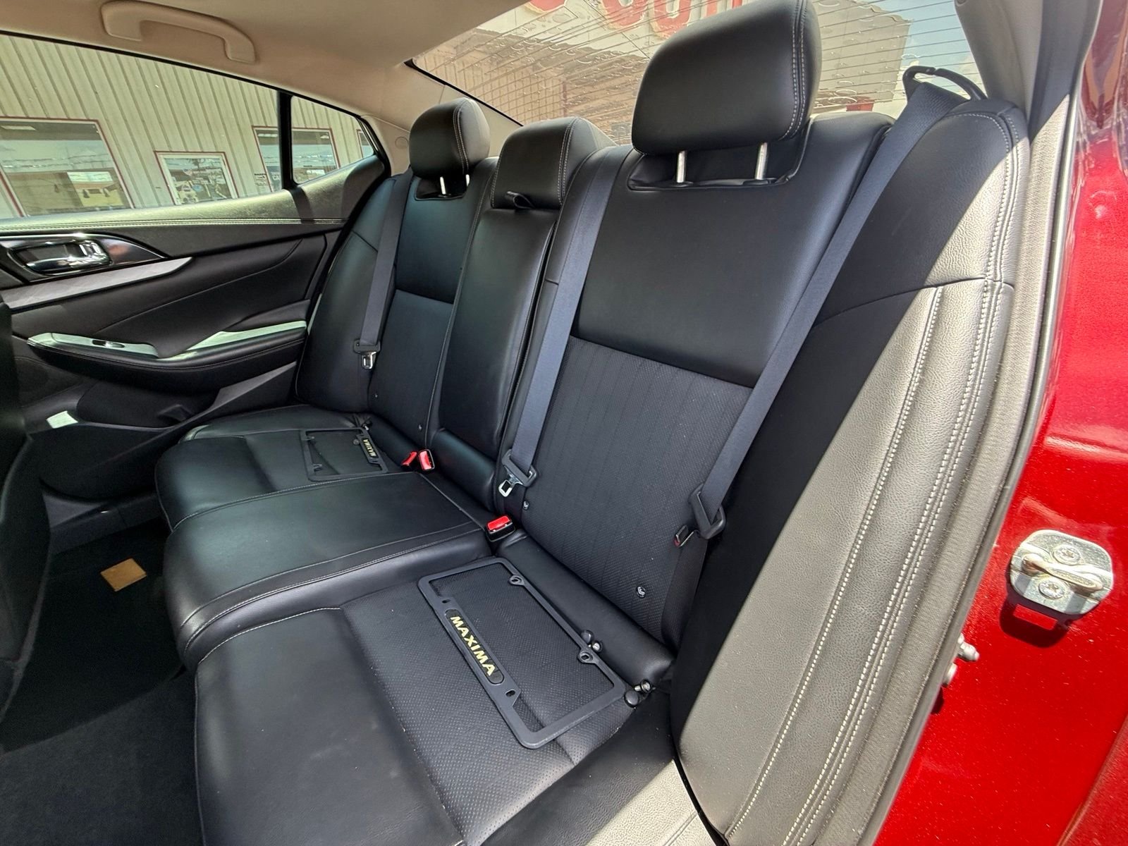 Used 2018 Red Nissan 3.5 SL image 14