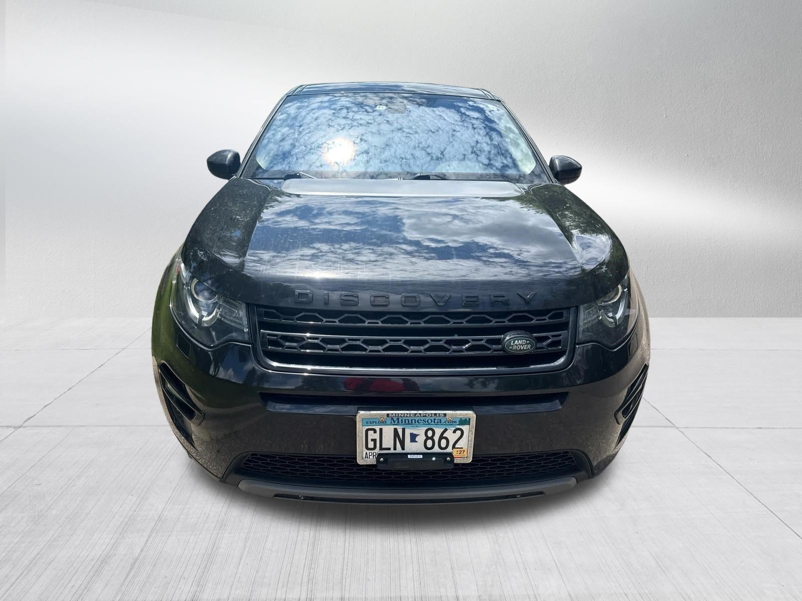 Used 2018 Land Rover Discovery Sport HSE with VIN SALCR2RX4JH752617 for sale in Golden Valley, MN