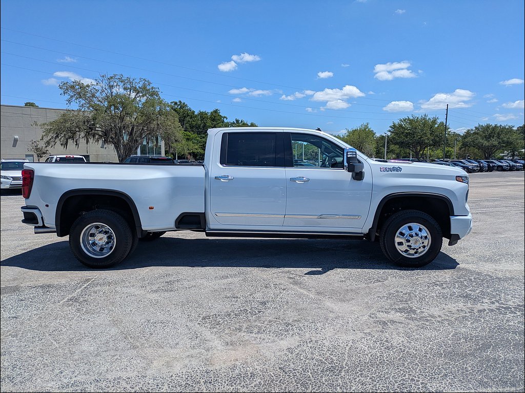 2026 Chevrolet Silverado 3500 HD High Country - Photo 3