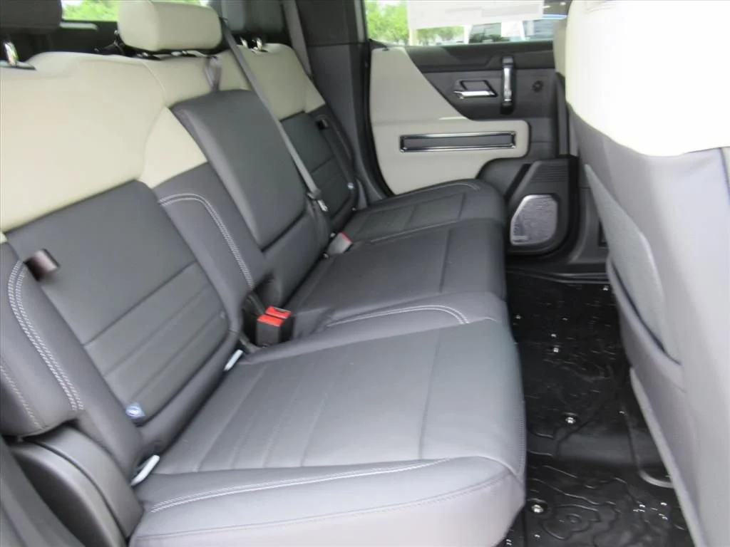 2026 GMC HUMMER EV 2X - Photo 31