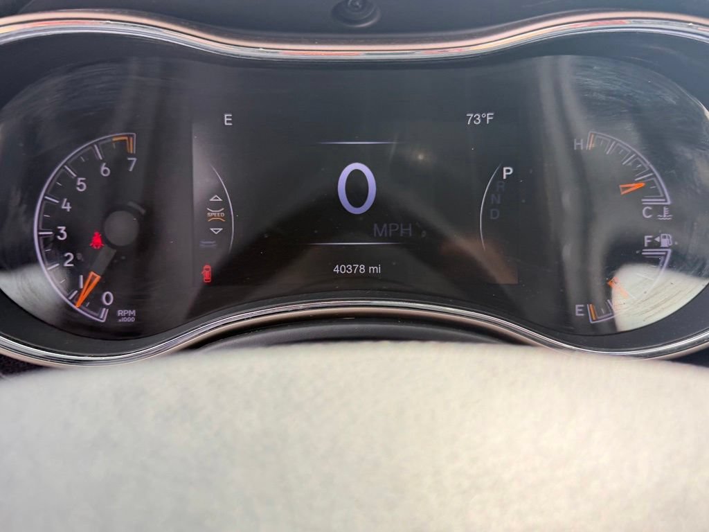 Used 2017 Bright White Clea Jeep Overland image 33