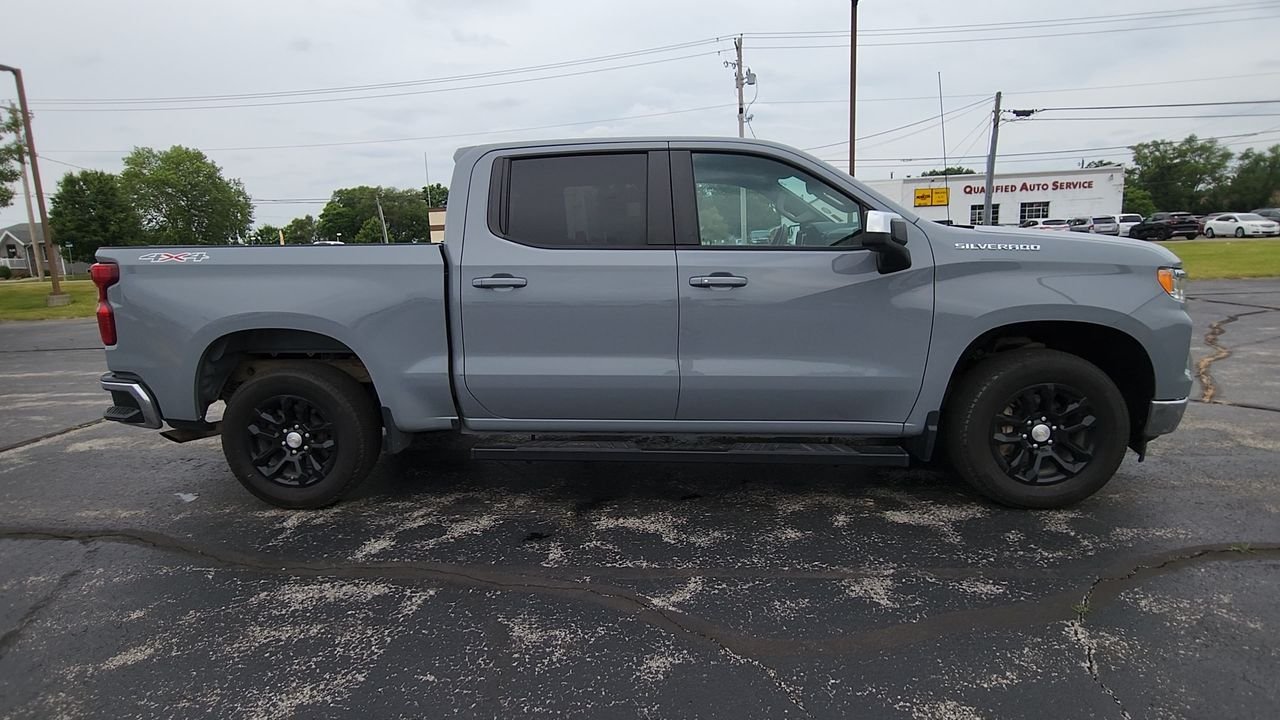 Used 2024 Slate Gray Metallic Chevrolet LT image 9