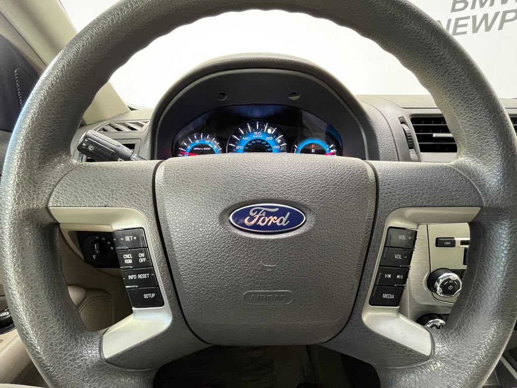 Used 2012 White Ford SE image 15