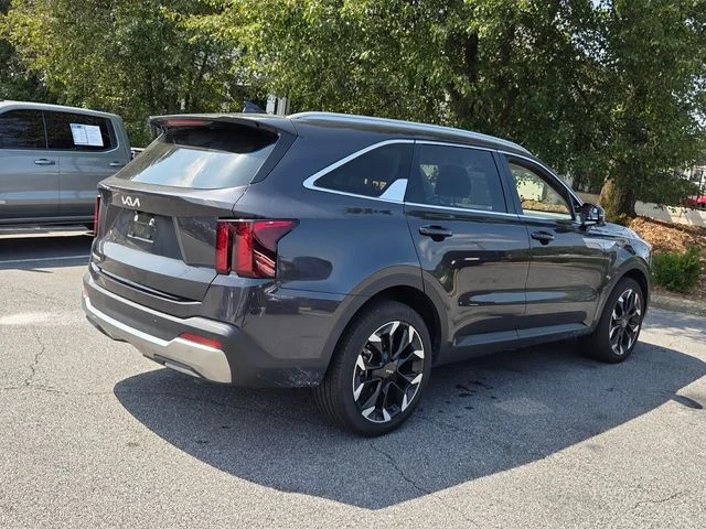 Used 2025  Kia EX image 9