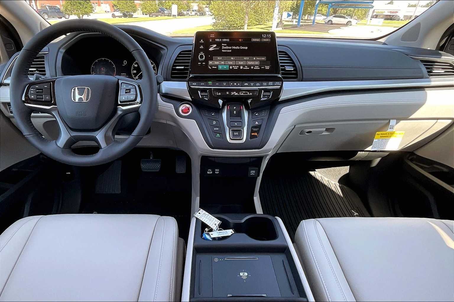 View vehicle photo 5