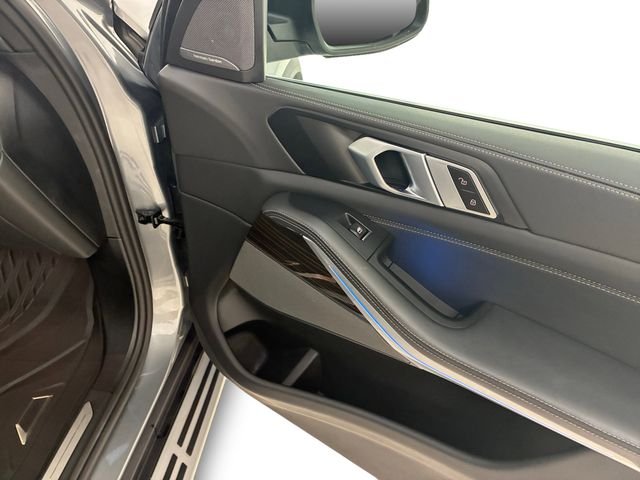 Used 2025 Gray BMW xDrive50e image 15