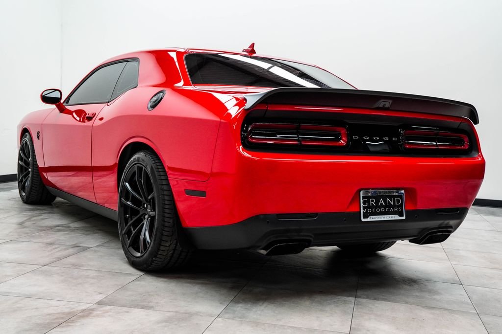Used 2023 Red Dodge SRT Hellcat Jailbreak image 11