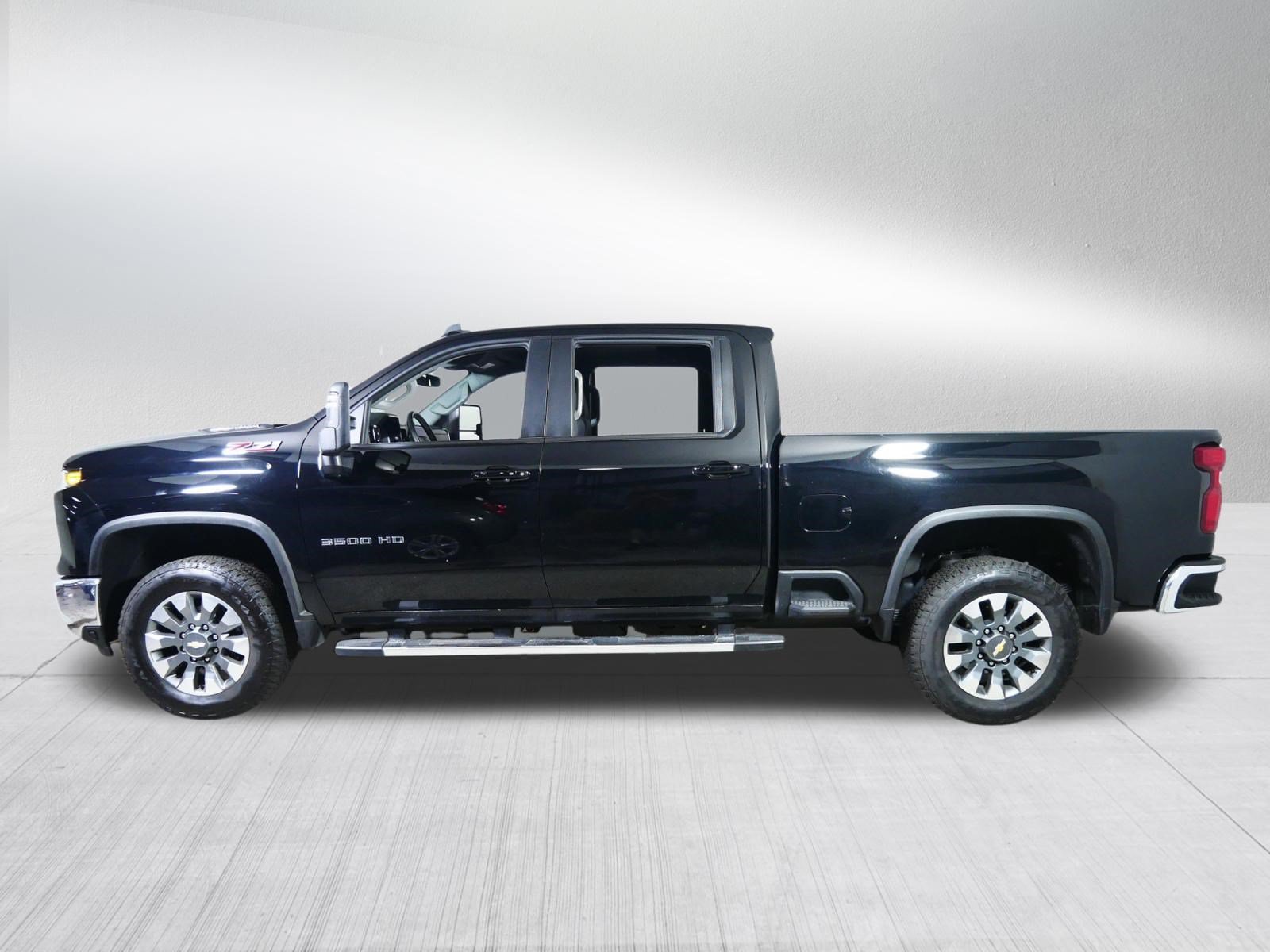 Used 2024 Black Chevrolet LT image 4