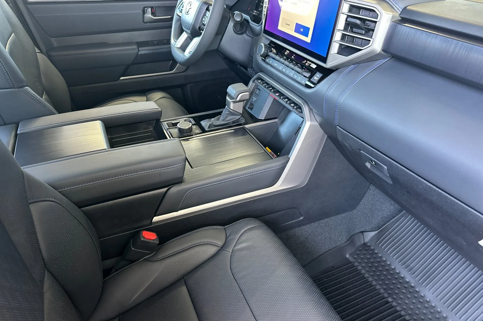 New 2026 Wind Chill Pearl <sup>1</sup> Toyota Tundra Platinum image 14